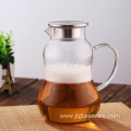 Borosilicate glass iced tea pitcher with lid